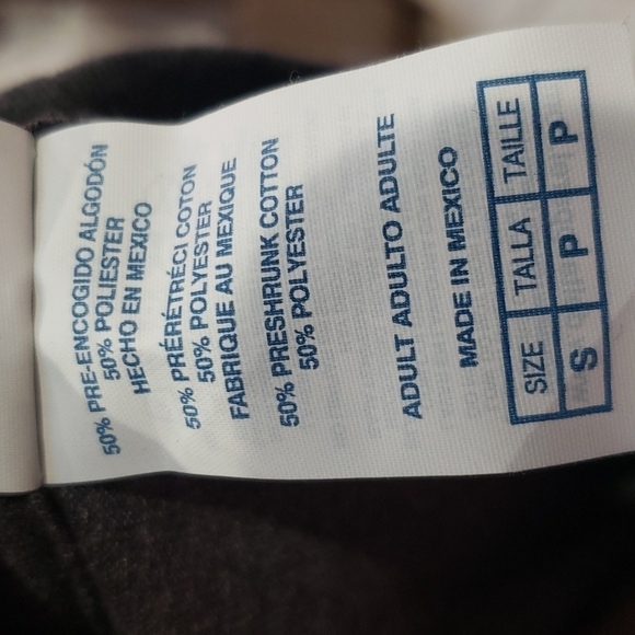 𝅺DELTA Resting Grinch Face T Shirt - Picture 8 of 8